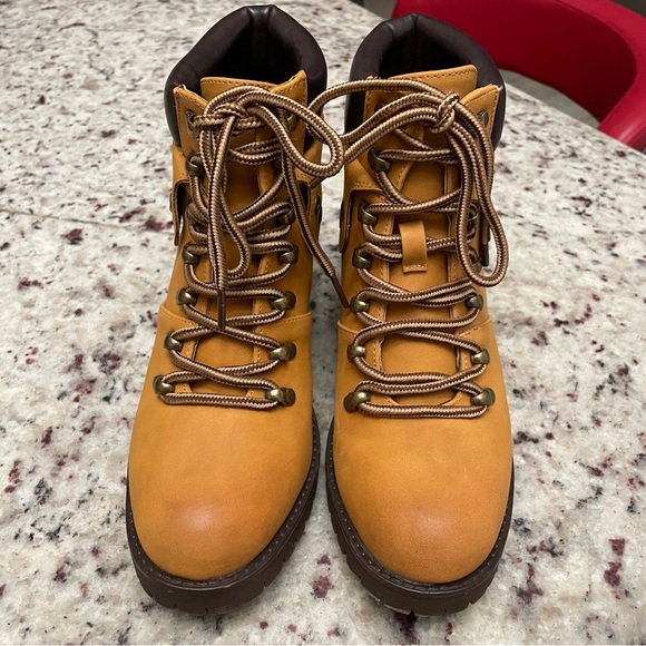 Maurices Booties 🌻 - Picture 7 of 7